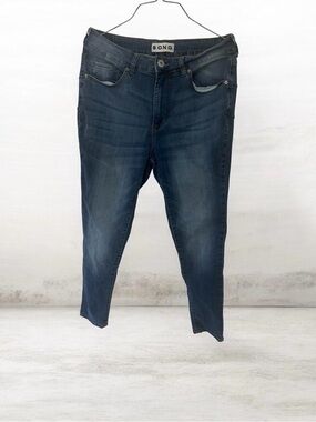 S.O.N.G. Women's Skinny Jeans in Dark Blue Wash